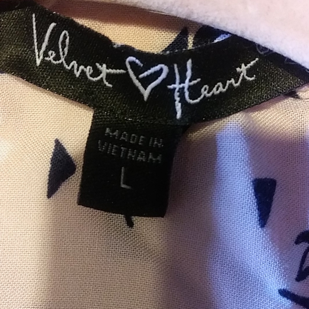 Button up - Picture 3 of 3
